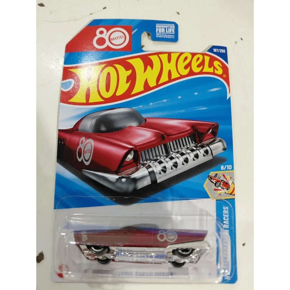 NIP Hot Wheels Celebration Racers 1:64 DieCast Mattel Dream Mobile